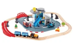 Hape Pelastuslaitoksen päämaja ja junarata